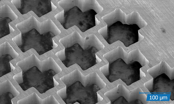 激光精密鉆孔 ? 速度極快，磨損最小(圖9)