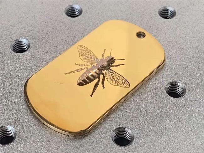 激光打標(biāo)機(jī)與激光鐳雕機(jī)：同根異名，技術(shù)精髓共探(圖2)