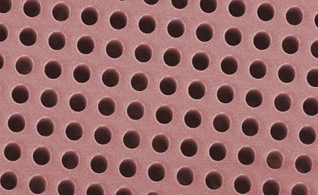 激光打孔在薄膜加工中的精度、效率與局限性探討